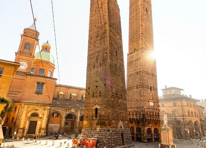 Asinelli Suite, Privilegiata Vista Sulle Due Torri شقة *