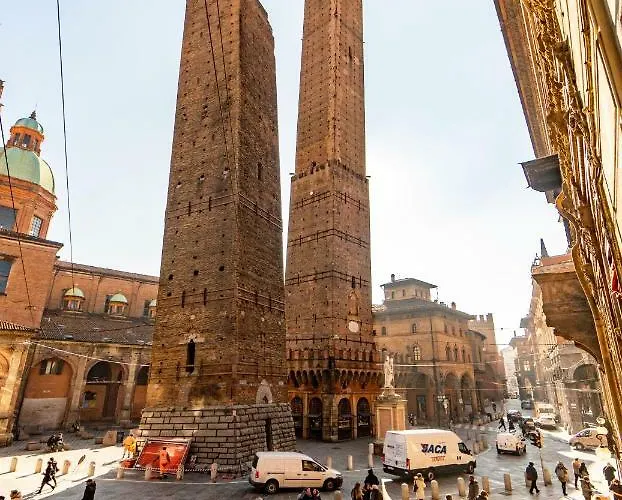 شقة Asinelli Suite, Privilegiata Vista Sulle Due Torri بولونيا